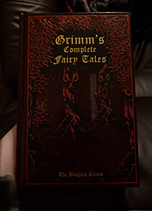 Grimm's Complete Fairy Tales